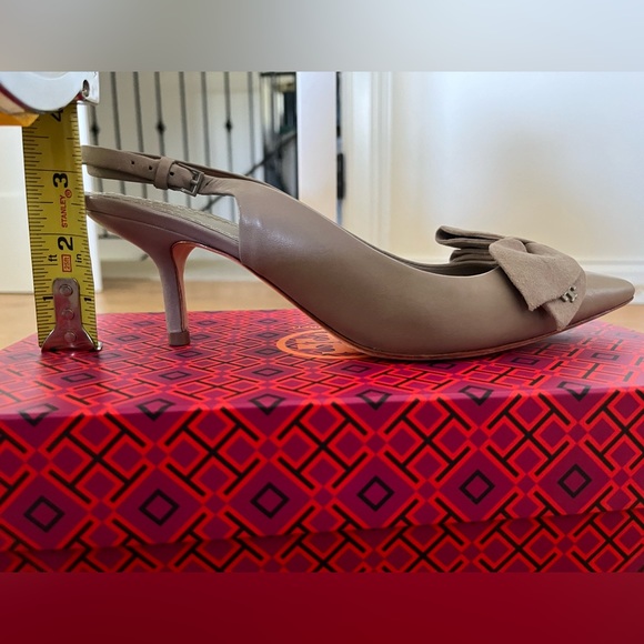 Tory Burch Grey kitten heel with a bow - Picture 5 of 5